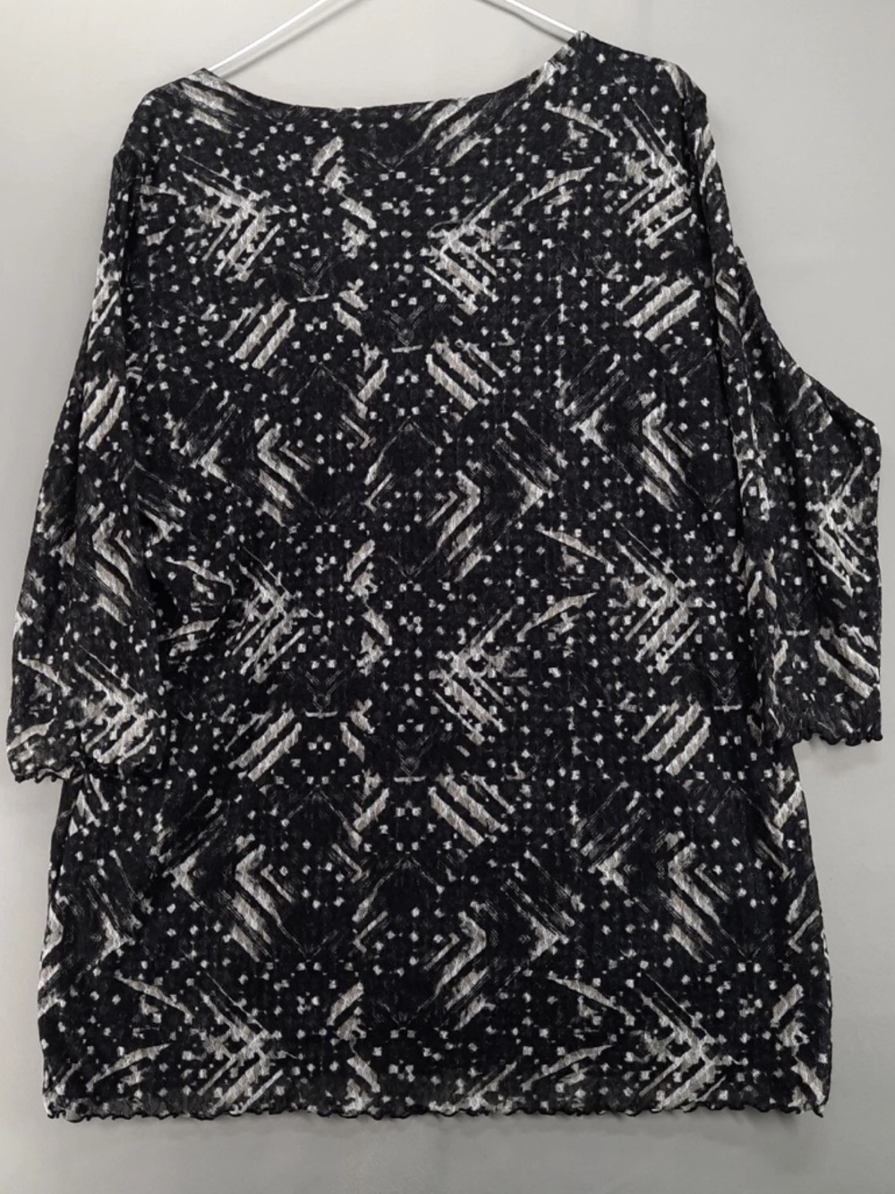 Christopher & Banks B&W Geometric Lace-Overlay Tunic, 1X
